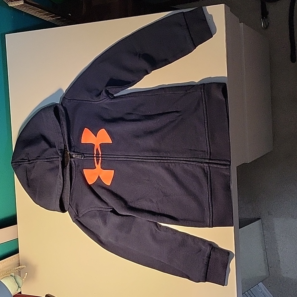 Under Armour, size 7